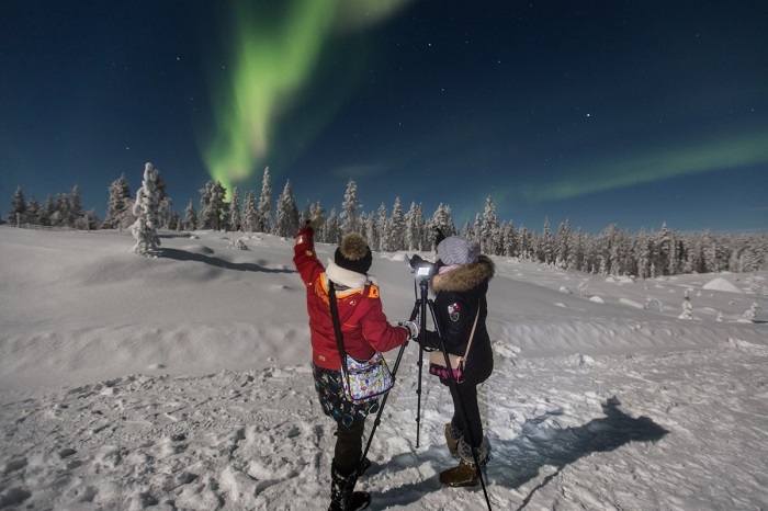 Alrededor del lago Inari hay muchos rincones donde poder disfrutar de la Aurora Boreal