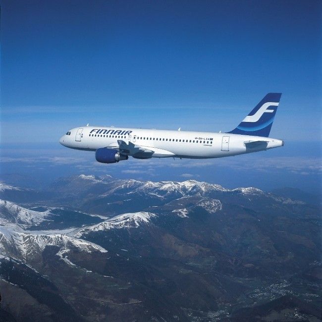 Avión de Finnair en pleno vuelo 