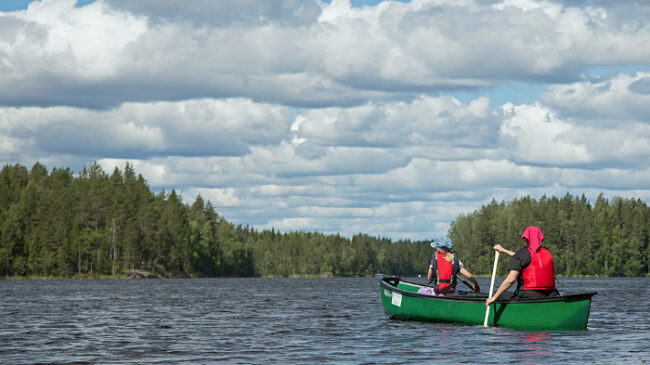 Canoa-en-el-lago-Isojärvi_fotoSannamariRatilainen-NationalParks