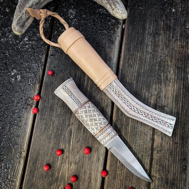 Cuchillo-tradicional-finlandés-del-taller-Lauri_fotoLaurihouse