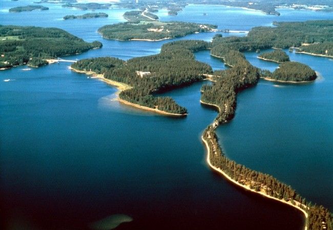 Detalle del lago Saima, el más grande de Finlandia 