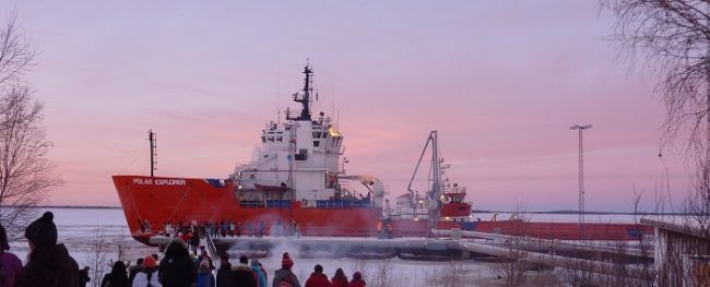 Día de la inauguración del rompehielos Polar-Explorer 