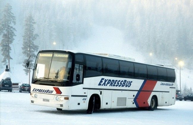 Donde no llega el tren o el avión llegan los autobuses 