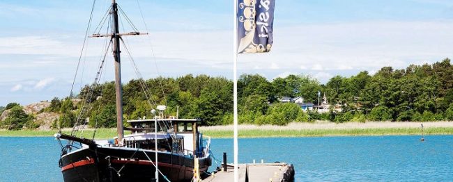 El barco pirata Rosita nos llevará a la isla Väski 