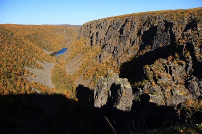 El cañón del río Kevo en otoño