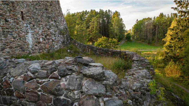 El-castillo-de-Raseborg-en-la-actualidad-es-un-espacio-protegido_fotoTuijaWaren-NationalParks