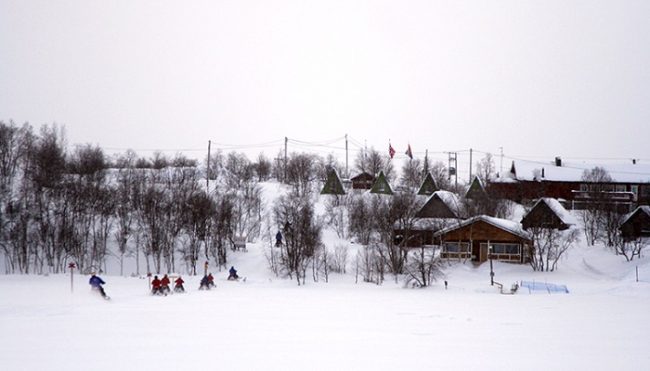 Llegando a Galdotieva en moto de nieve 