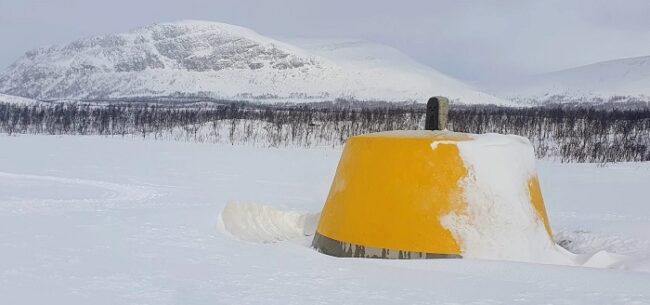 Mojón-donde-convergen-las-fronteras-de-Finlandia-Suecia-y-Noruega_fotoDestinationKilpisjärvi