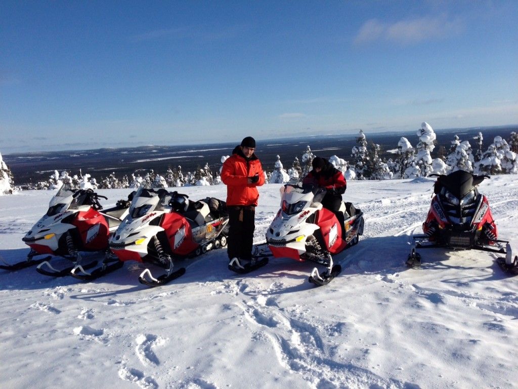 Viaje Rovaniemi-Luosto en moto de nieve