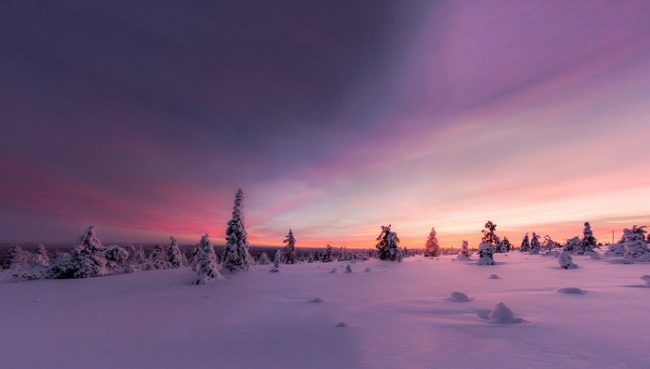 Paisaje de Hetta. Foto tomada a finales de la noche ártica -llamada Kaamos