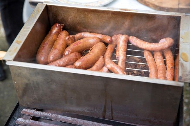 carnes rojas ahumadas en caliente