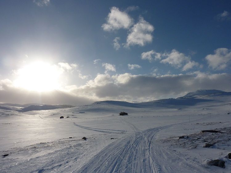 Nieve en las montañas de Finlandia