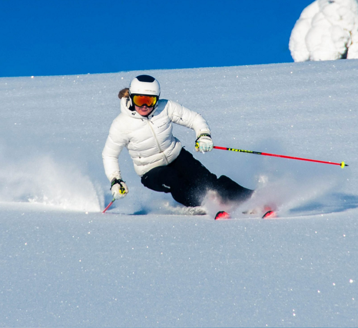 Disfrutando-de-la-nieve-polvo-en-Suomu_fotoSuomutunturi