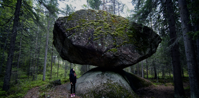 Kummakivi. La Piedra Rara de Finlandia