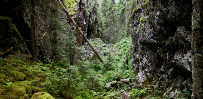 La Tumba del Diablo-Hitonhauta en Finlandia 