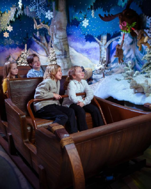 Niños-durante-el-paseo-en-trineo-en-Santa-Park_fotoSantaPark